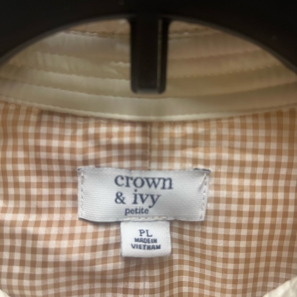 Crown & Ivy ladies waist length quilted jacket . Good used condition. - Picture 3 of 4